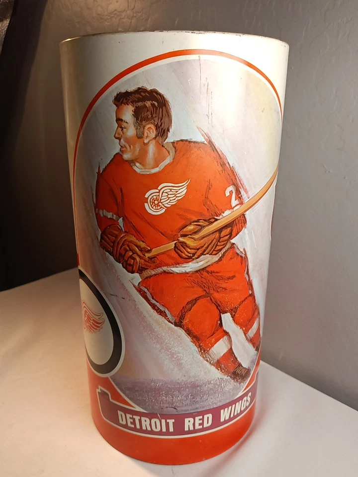 RARE! VINTAGE 1971 DETROIT RED WINGS Metal Trash Can NHL Hockey Man Cave  - Image 2 of 4