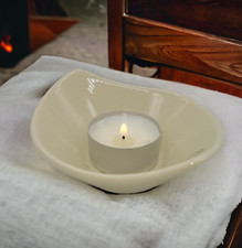 Small Leaf-Shaped Ceramic Plate - Ivory - Weddings & Events