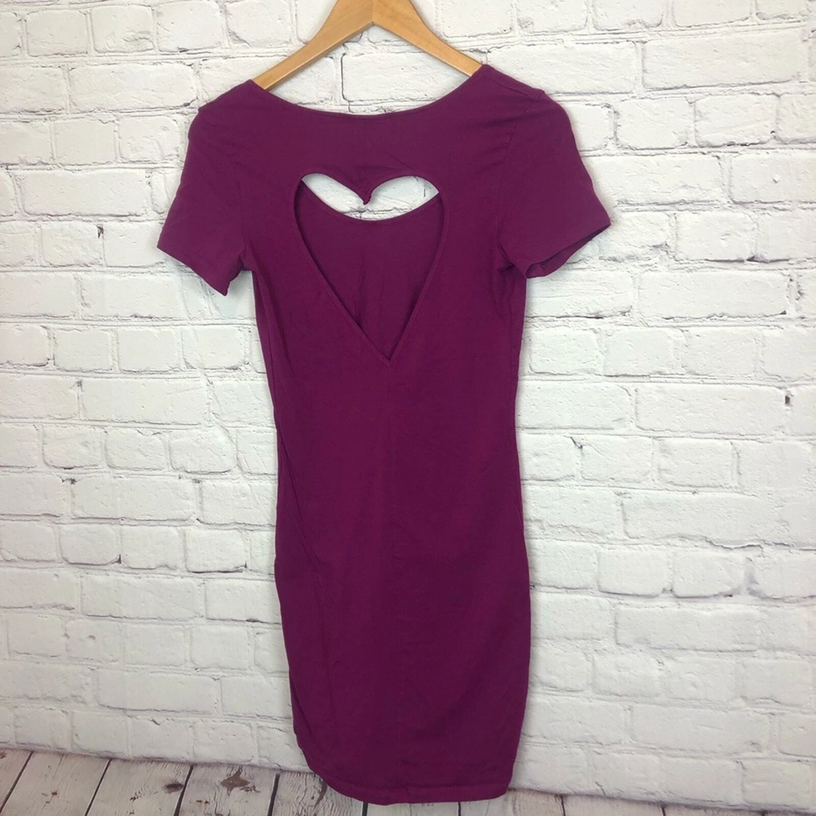 UNDERCOVER Abito rosa Victoria’s Secret con scollo a cuore dietro taglia media