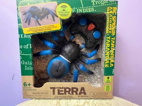 Spider RC Tarantula Infrared & Moves like Spider Light-Up Eyes Terra Battat - Picture 10 of 16