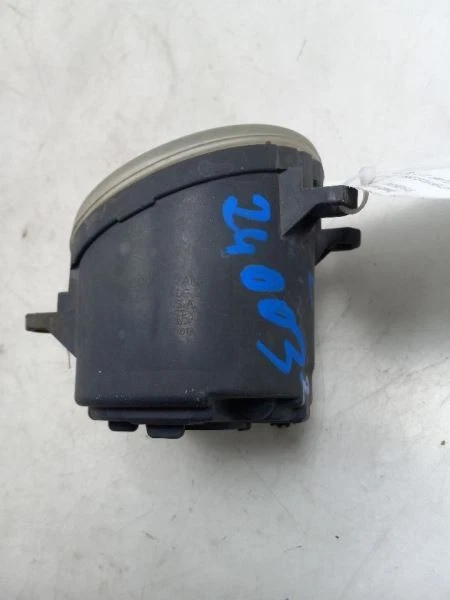 07-14 LUZ ANTINIEBLA DELANTERA CONDUCTOR TOYOTA CAMRY SE Foto 3 de 4