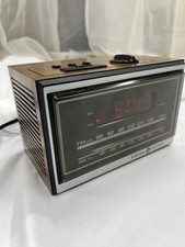 GE General Electric Vintage Alarm Clock Radio AM/FM Model 7-4620F Tested Working