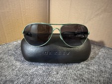 Oakley Feedback Aviator Sunglasses Polarized Green Frame. OO4079-03. Scratches