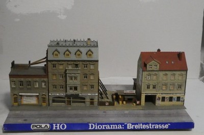 POLA H0-102 DIORAMA BREITESTRASSE KIOSK 175 METZGEREI 168 MILCHBAR  176 WERKSTAT