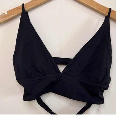 NWT L Space Black Olivia Swimsuit Bikini Top Size D Summer Beach Vacation