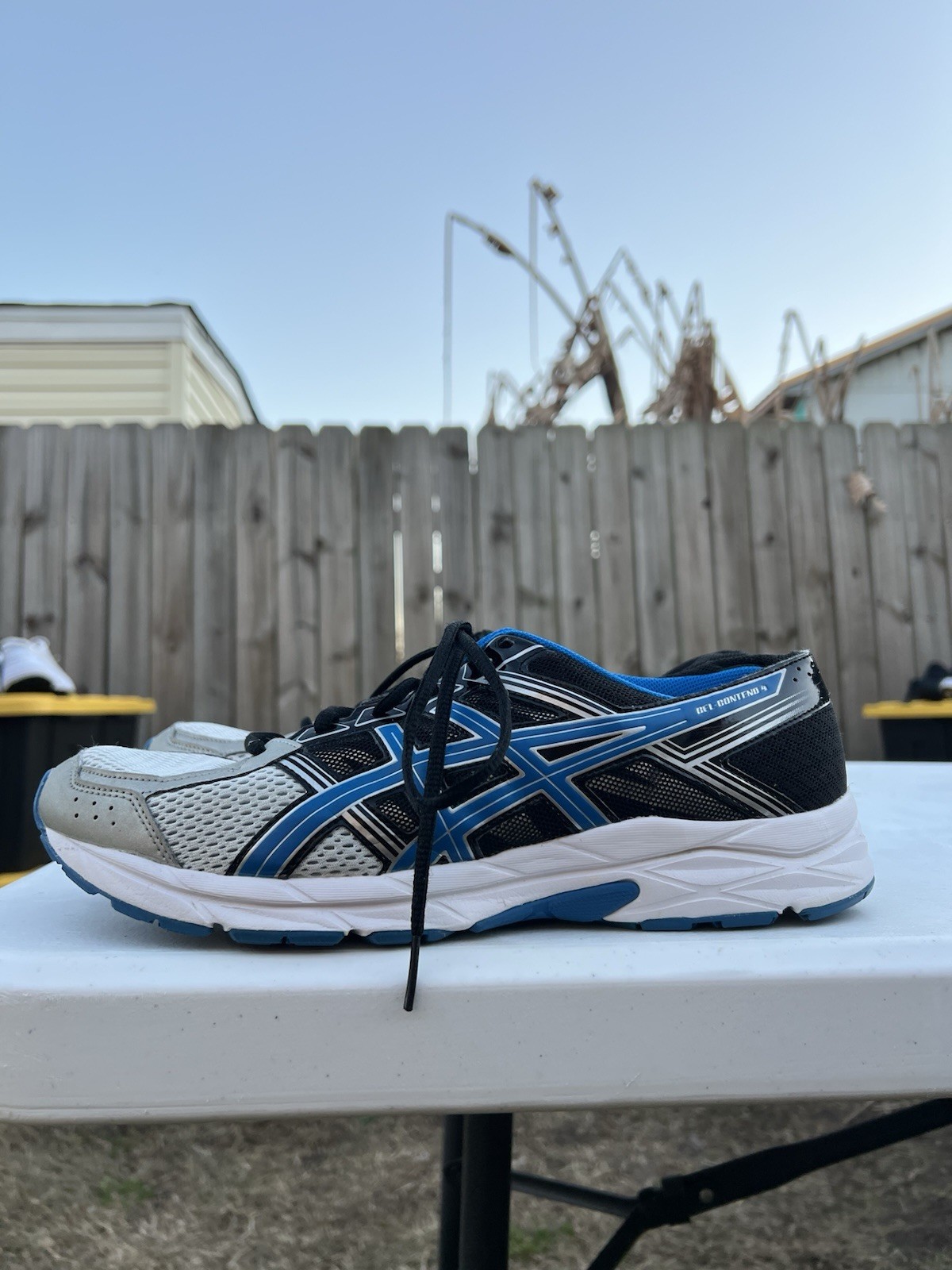 Men’s ASICS White Blue Black Running Shoes Size 10 4E Wide 