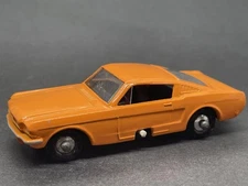 MATCHBOX LESNEY FORD MUSTANG