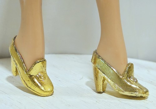 PILGRIM STYLE SHOES CHUNKY HEELS for STANDARD BARBIE DOLLS ~ METALLIC GOLD ~ NEW