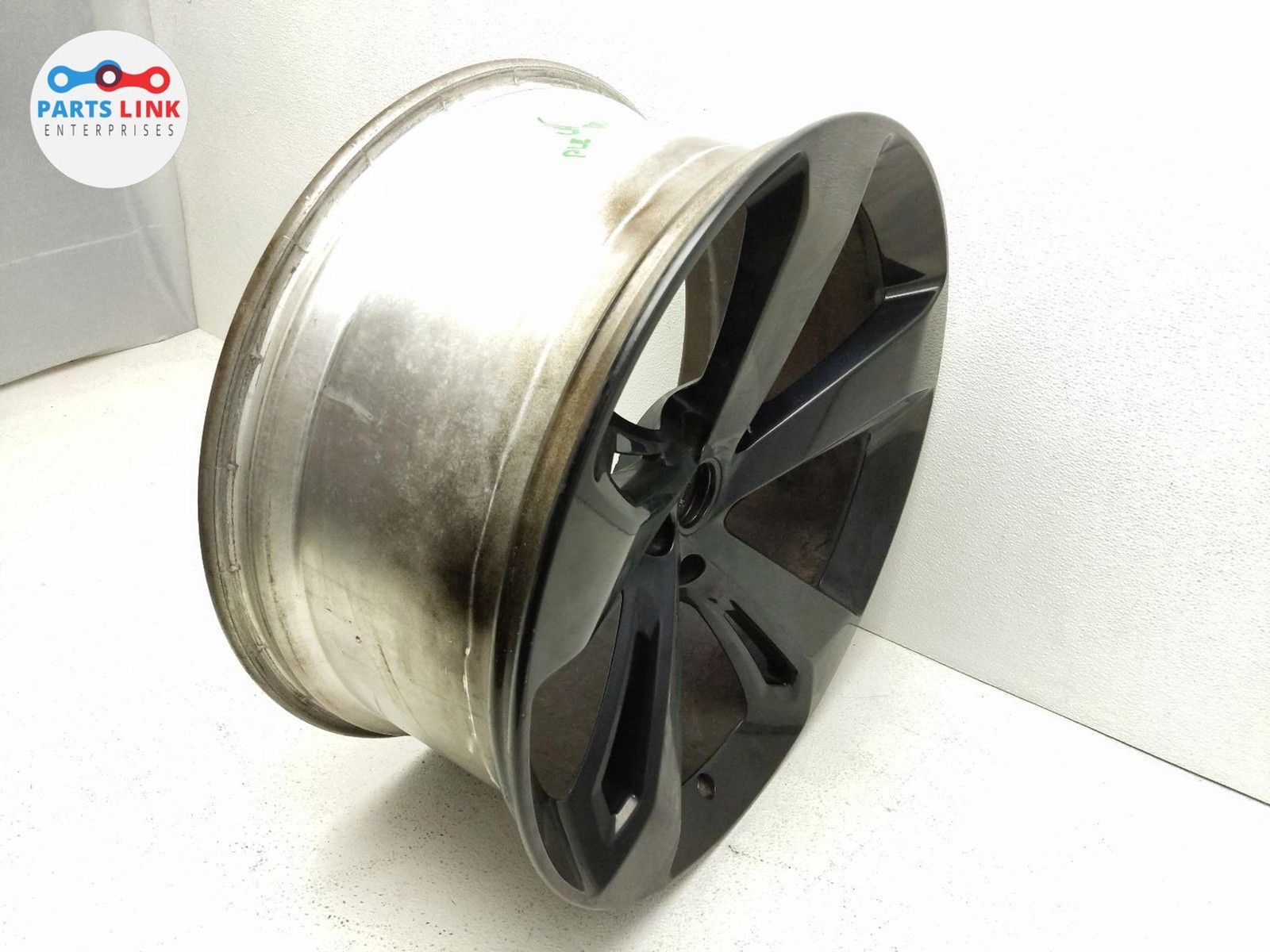 2016-20 BENTLEY BENTAYGA LEFT WHEEL RIM 22" 22X10 MIRRORED BLACK 5X130 GENUINE