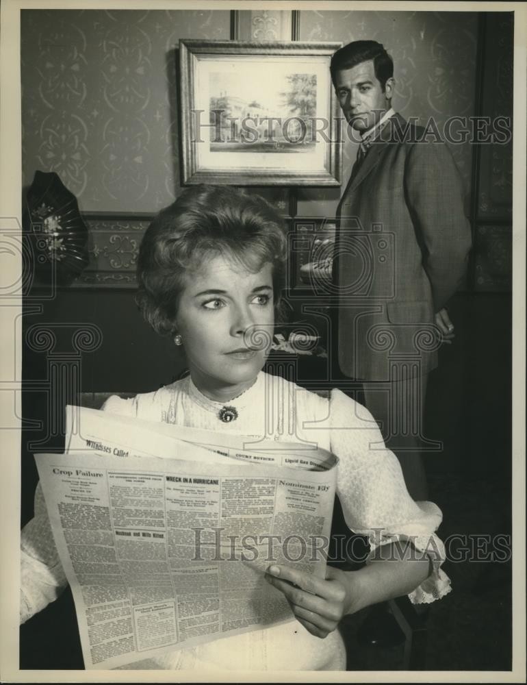 1960 Press Photo Mona Freeman, Lee Philips, 