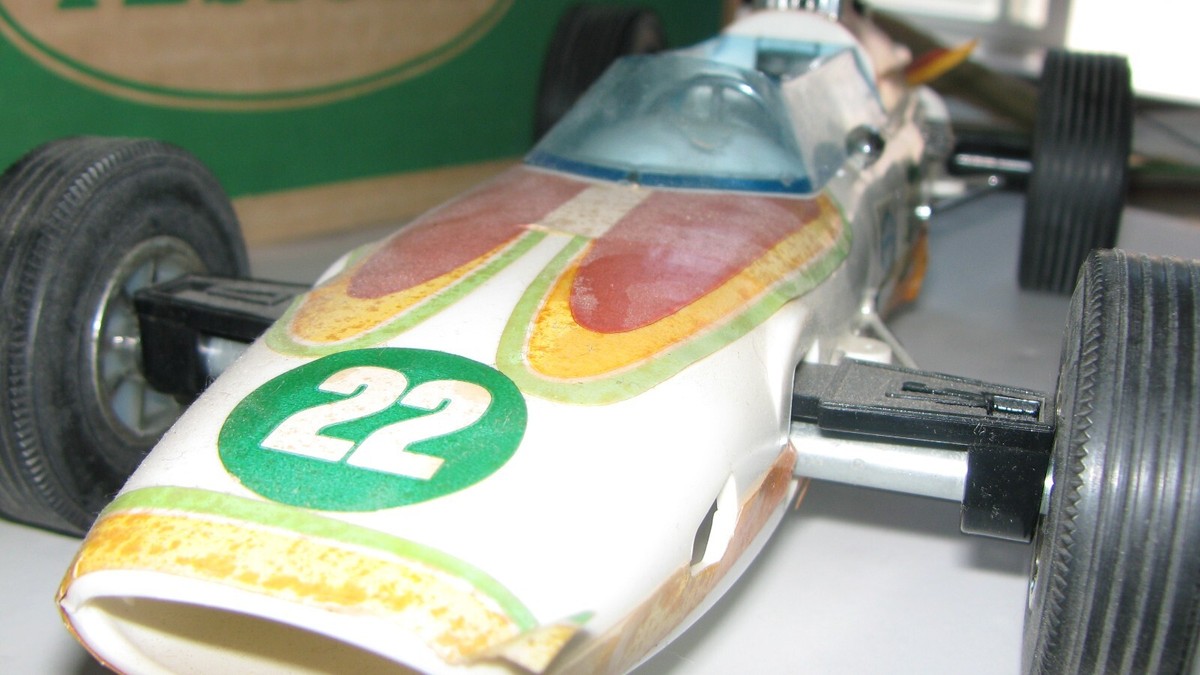 Voiture Téléguidée à Ficelle Testors Sprite Indy 500 - Vintage 1969
