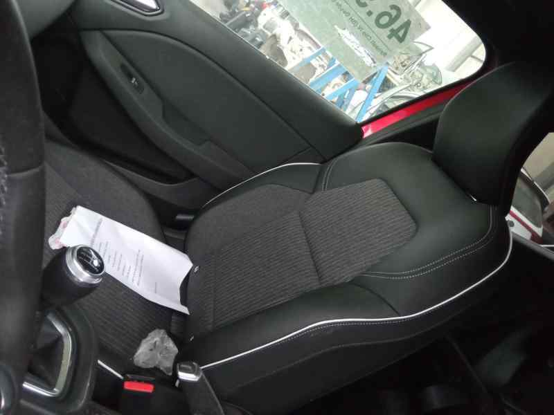 Foto 12 di 22