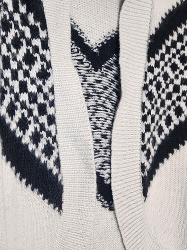 Hollister Fair Isle Cardigan Sweater Cream & Black Geomeric Women's Small - Picture 4 of 13