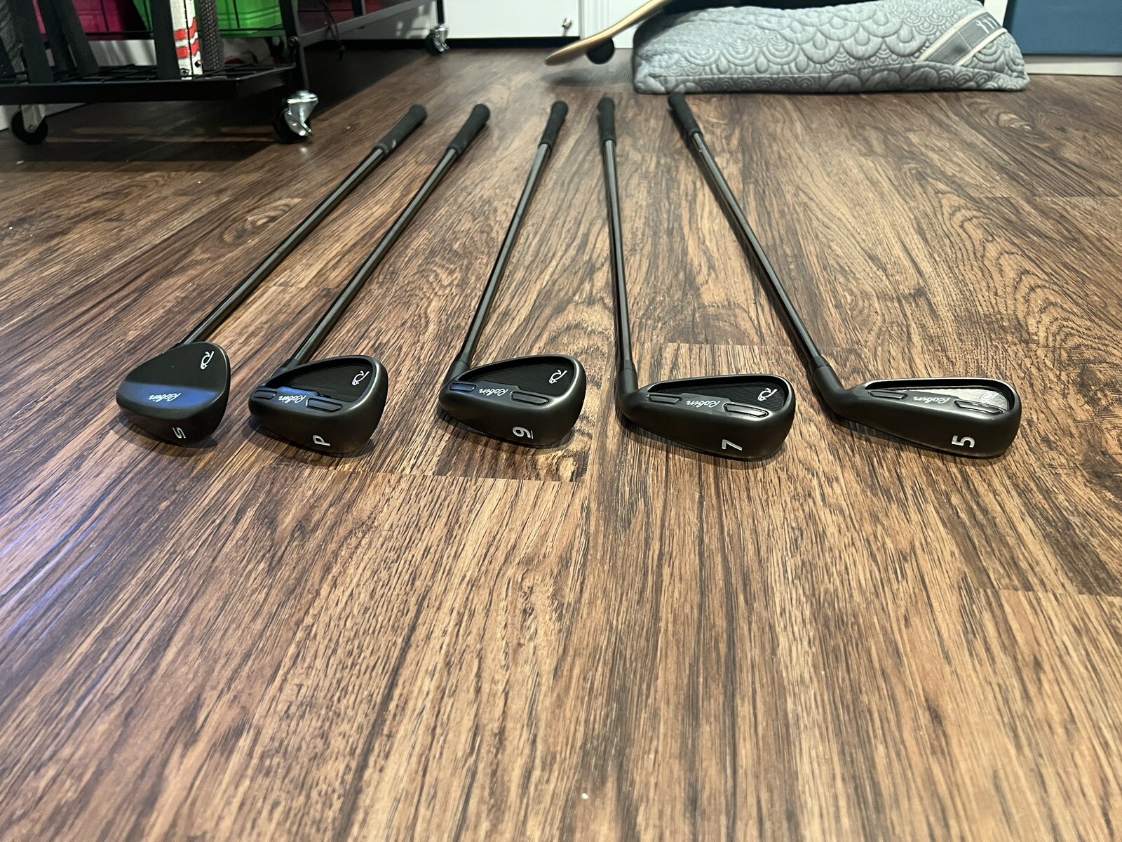 Men’s Robin Golf Irons Set 5, 7, 9, PW, SW Size Tall For Golfers