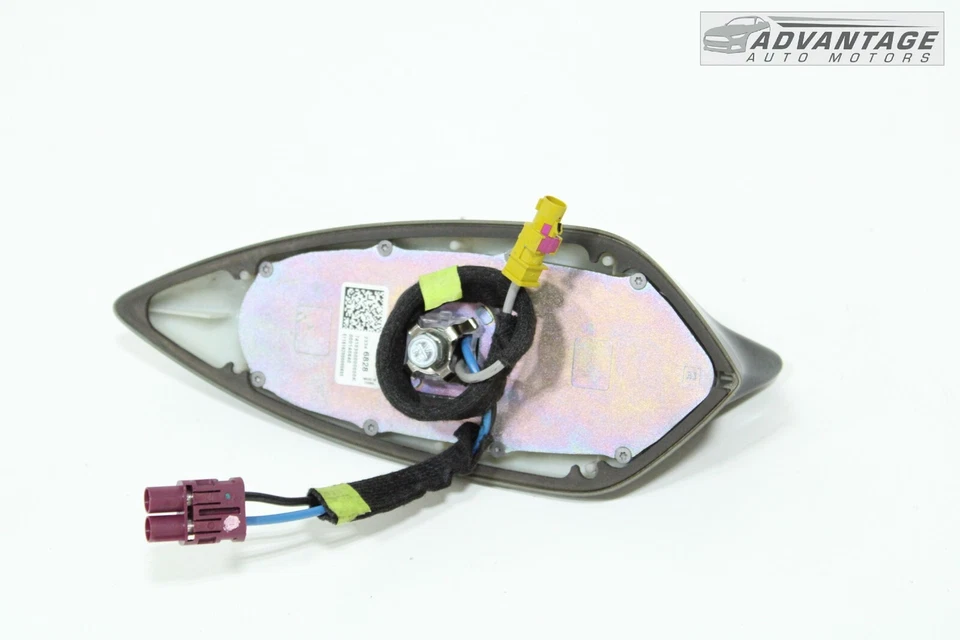 Cadillac XTS 2016-2017 techo exterior aleta de tiburón módulo de antena y cubierta OEM Foto 4 de 4