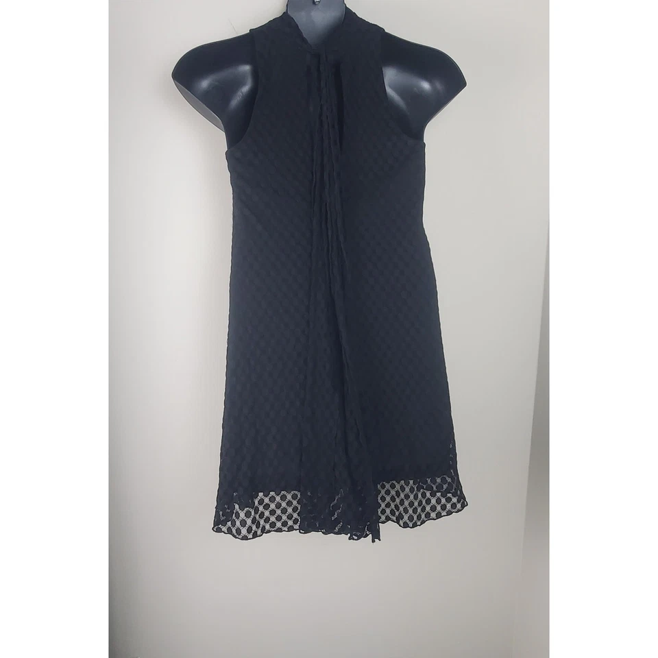 Vestido swing SOPRANO preto sobre preto malha bolinhas | Pequeno - Imagem 4 de 4