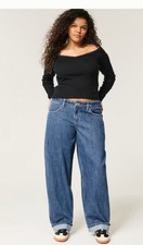 Hollister Low-Rise Taper Baggy Jeans Women's Size 30S Short Light Wash Denim