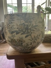 Laura Ashley Marlbrook planter plant pot -