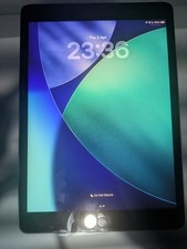 Apple iPad 8th Generation Space Grey 32GB with WiFi 32GB OPEN TO OFFERS :)