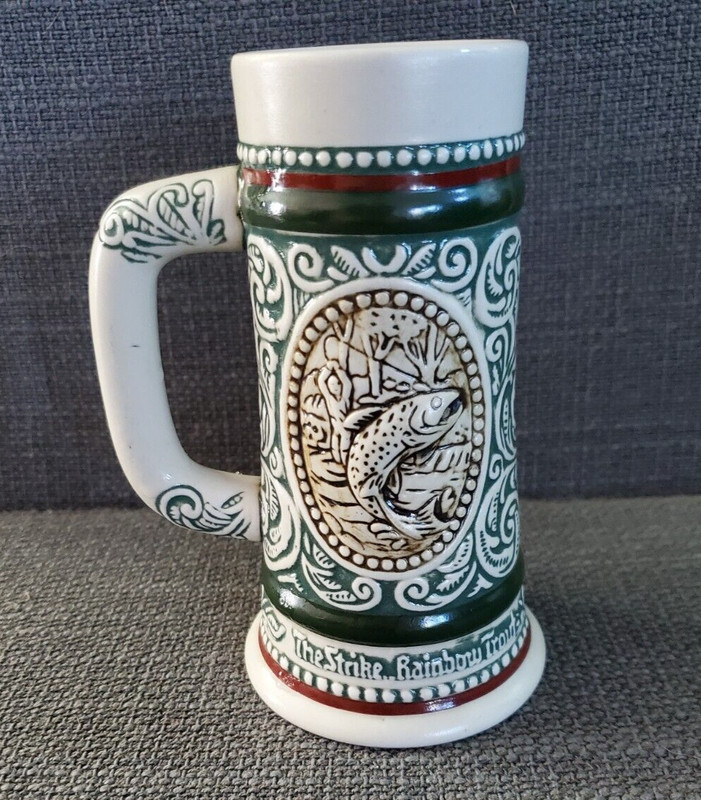 VINTAGE 1983 HUNTING ENGLISH SETTER FISHING MADE IN BRAZIL-AVON SMALL STEIN