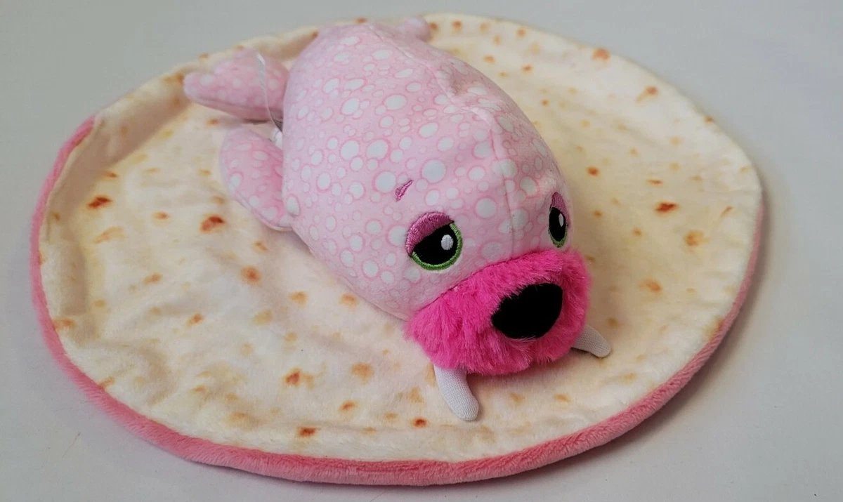 Burrito store animal toy