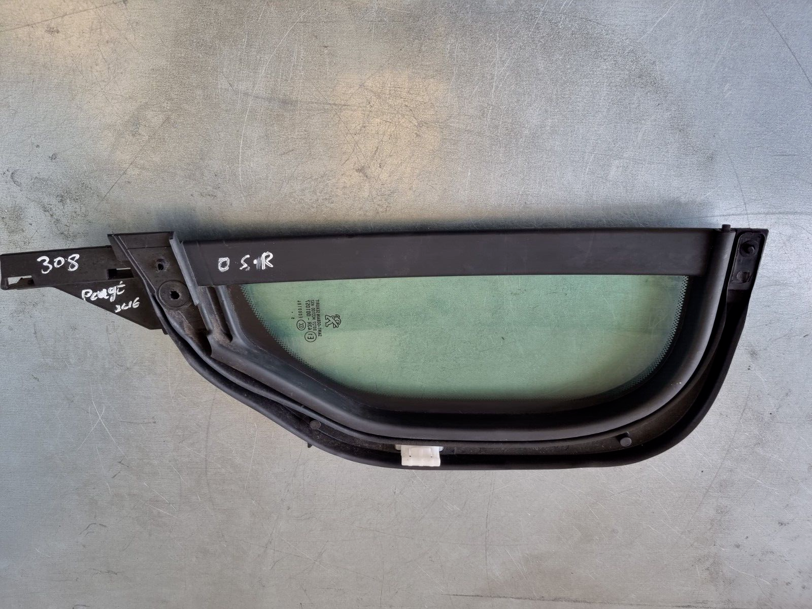 Peugeot 308 Mk2 2014-2019 Rear Right Door Quarter Glass 9801697480  