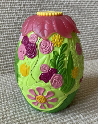 Hatchimals Colleggtibles Secret Scene Motorized Egg Playset Pink Flowers Pod Toy