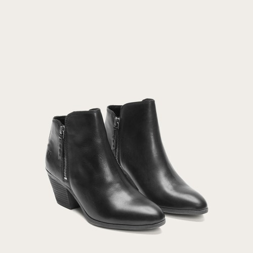 frye judith boot