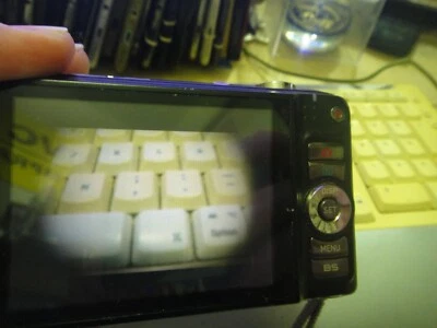 Casio EX-H10 Exilim 12.1 Mp problema de halo en lcd España - Imagen 1 de 4
