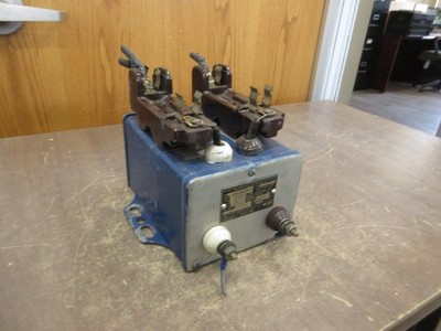GE Type E-22 Potential Transformer 3109113 50VA Pri: 2.2kV Sec: 110V 60Hz Used
