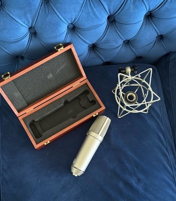 Neumann U 87 Ai Wired Condenser Microphone