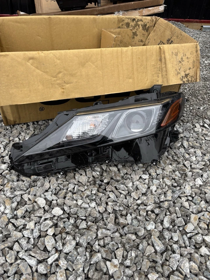 2018 2021 2022 2023 2024 Toyota Camry левая со стороны водителя двухсветодиодная фара DEPO НОВАЯ - Изображение 2 из 4