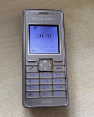 Sony Ericsson K200i Silber Ohne Simlock Handy ,Gebraucht Händler Garantie