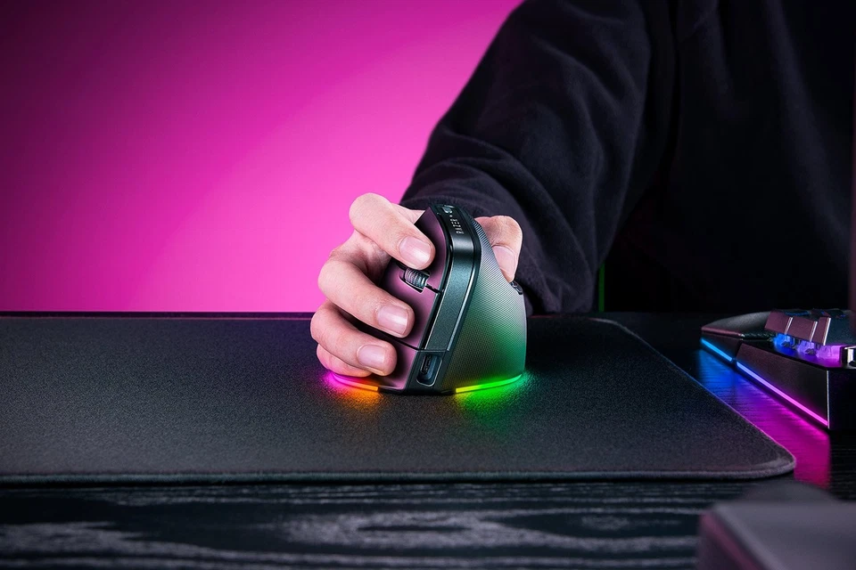 Razer Pro Click V2 Vertikale Maus 30000 DPI Wireless Bluetooth USB-C Ergonomisch - Bild 4 von 4
