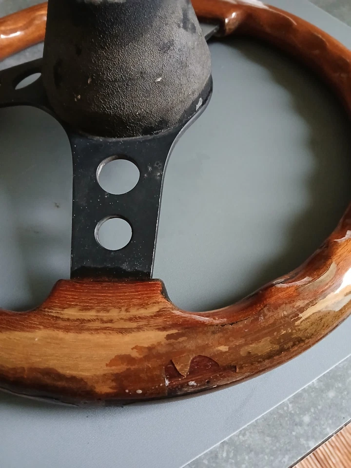 VOLANT EN BOIS VERNI MINI AUSTIN - Imagen 4 de 4