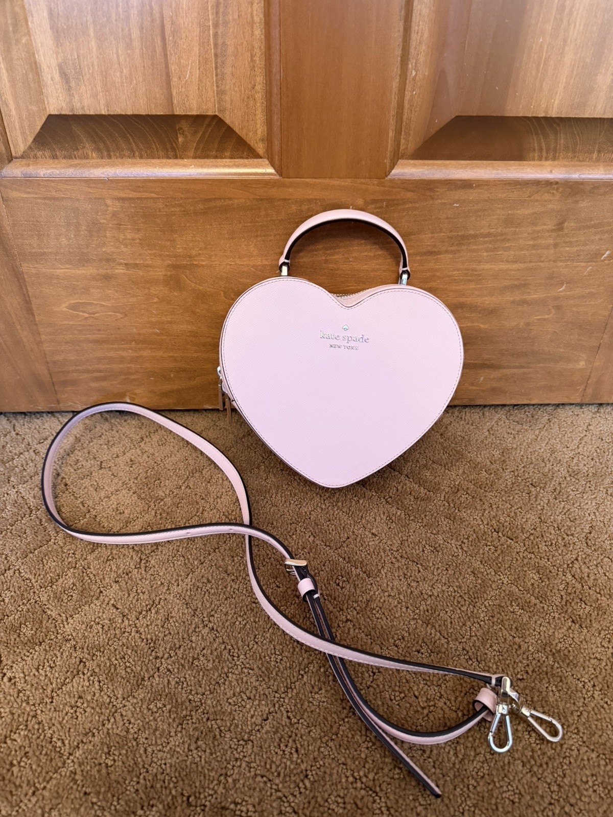Kate Spade New York Love Shack Heart Crossbody in Pink READ*