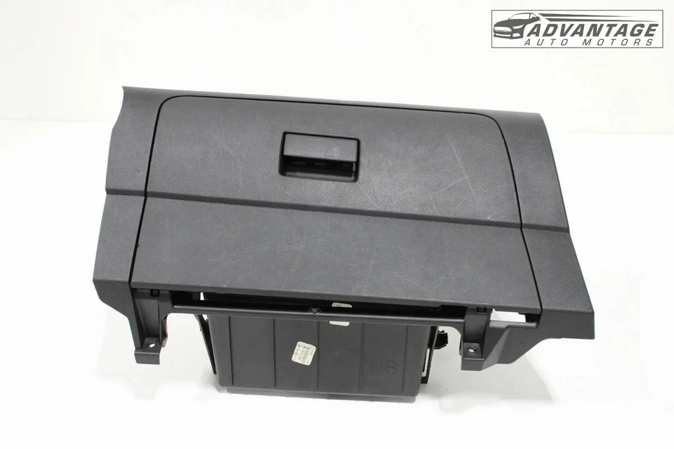 Nissan Versa SV 2020-2021 tablero compartimento de almacenamiento guantera carcasa OEM Foto 2 de 4