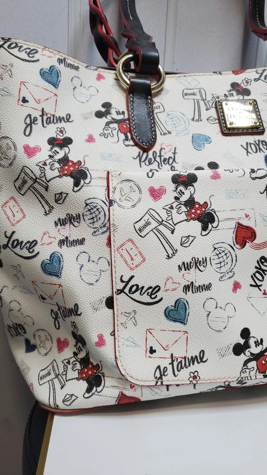 Bolso de Mano Dooney Bourke Disney Sweethearts Minnie Mickey Valentines Love Letter Bag Foto 2 de 4