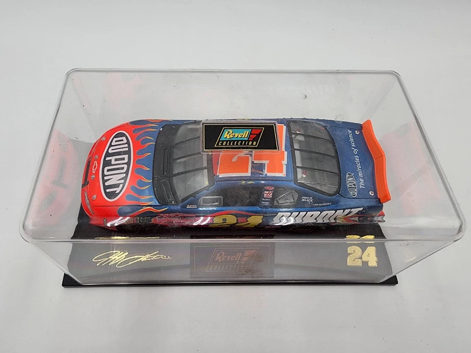Jeff Gordon 2001 #24 NASCAR Winston Cup Champion 1:24 Scale (Revell) With Case! - Image 2 of 3