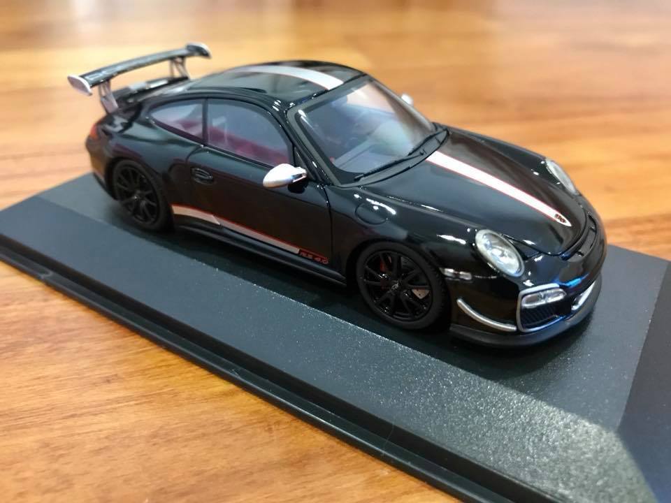 1/43 Minichamps Porsche 911 GT3 RS 4.0 Black. Free Shipping