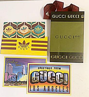 GUCCI adidasコラボ ピンバッチ GUCCI x adidas Novelty Button Badges Shopper Postcard 2