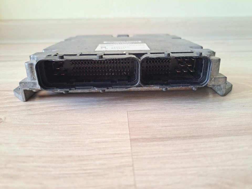 Modulo centralina motore Opel Vectra C Signum ECU 8973192746 - Immagine 2 di 4