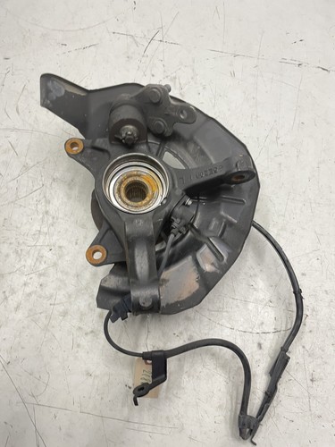 2005 LEXUS RX330 FRONT LEFT SPINDLE KNUCKLE WHEEL HUB - Picture 2 of 12