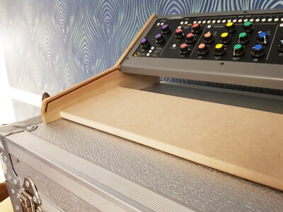 Massive Eiche Softube Konsole 1 & Fader Dual Stand aus Synthesizern und Holz