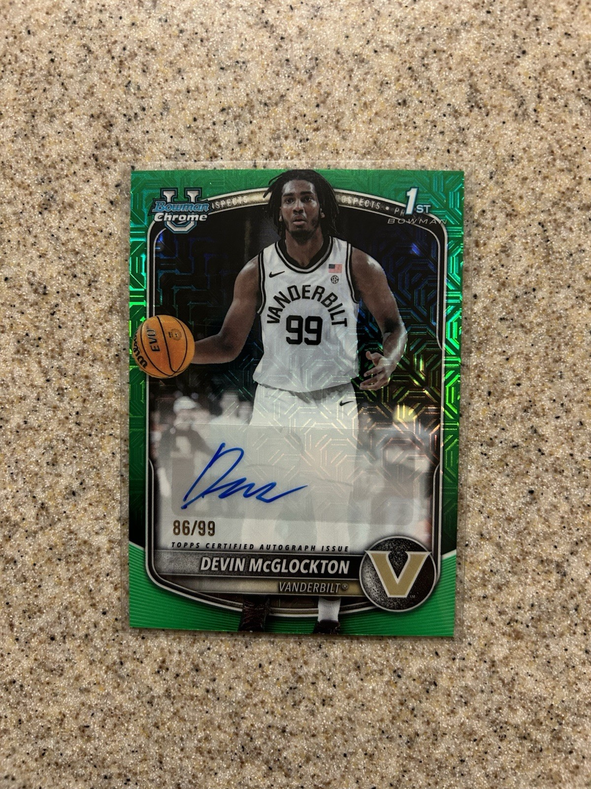 2025-26 Topps Bowman Chrome Devin McGlockton Green Mojo AUTO /99 Vanderbilt