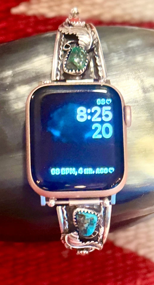 Correa de reloj de colección de plata esterlina nativa americana modificada para adaptarse a todos los Apple Watch Foto 2 de 4