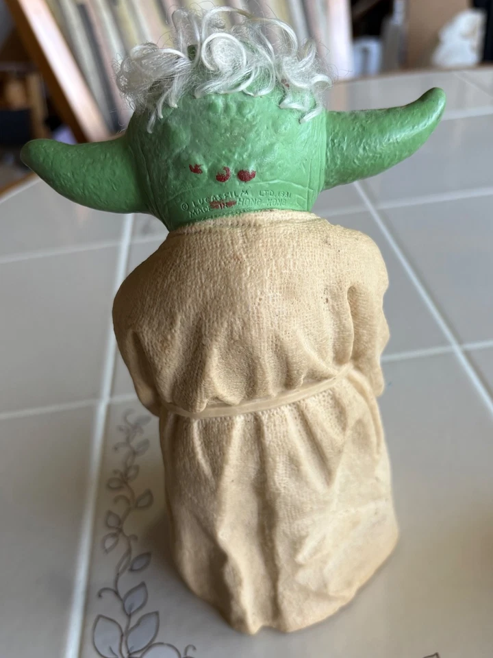 Kenner Star Wars 1981 vintage 8" yoda con pelo blanco - marioneta de mano de vinilo Foto 2 de 2