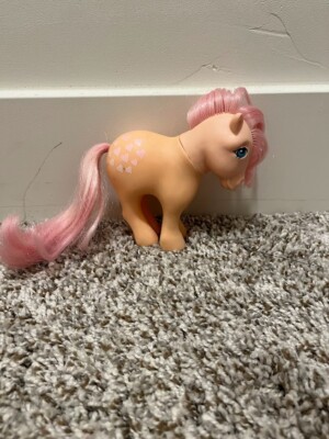 Hasbro My Little Pony Vintage G1 Peachy Pink Hearts Collector's Pose 1982