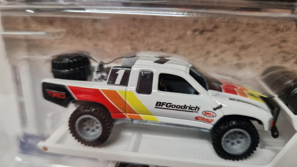 Hot Wheels Team Transport Toyota Off-Road Truck / Fleet Street #71 - Photo 2/3