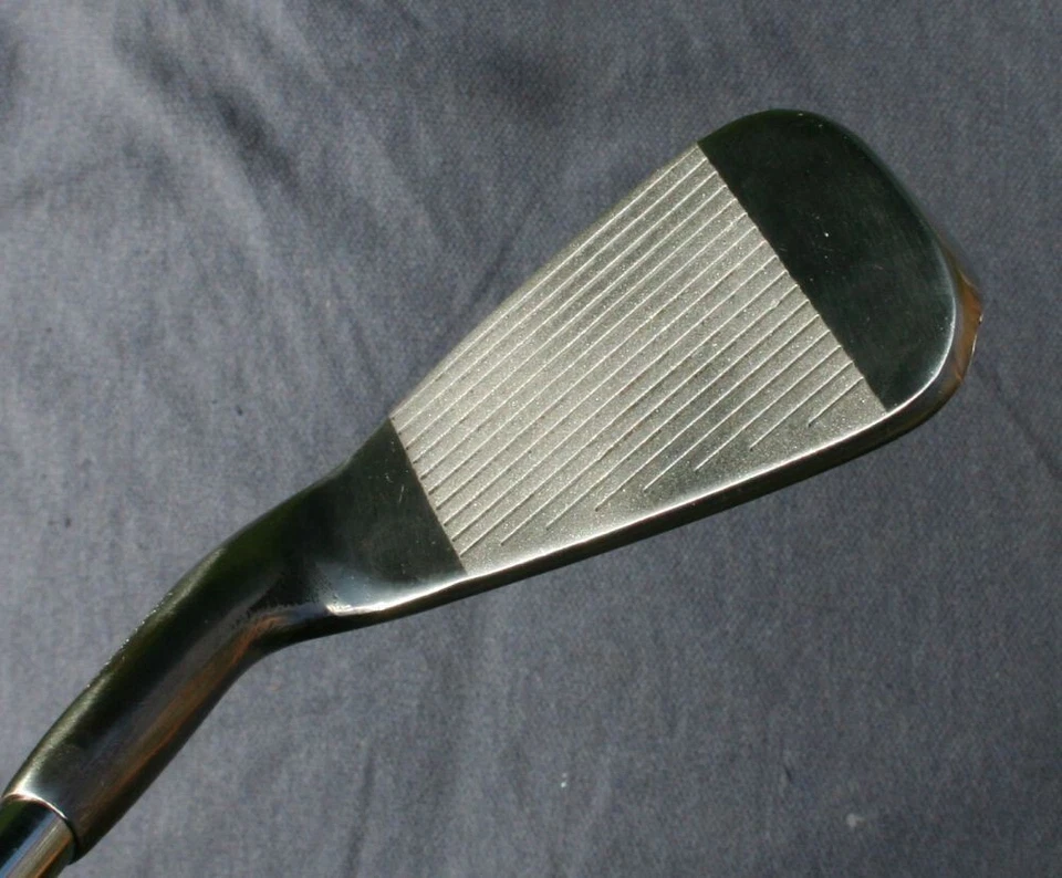 Eje de acero flexible regular Lynx USA # 7 Iron Dynamic Gold R300 Foto 2 de 4